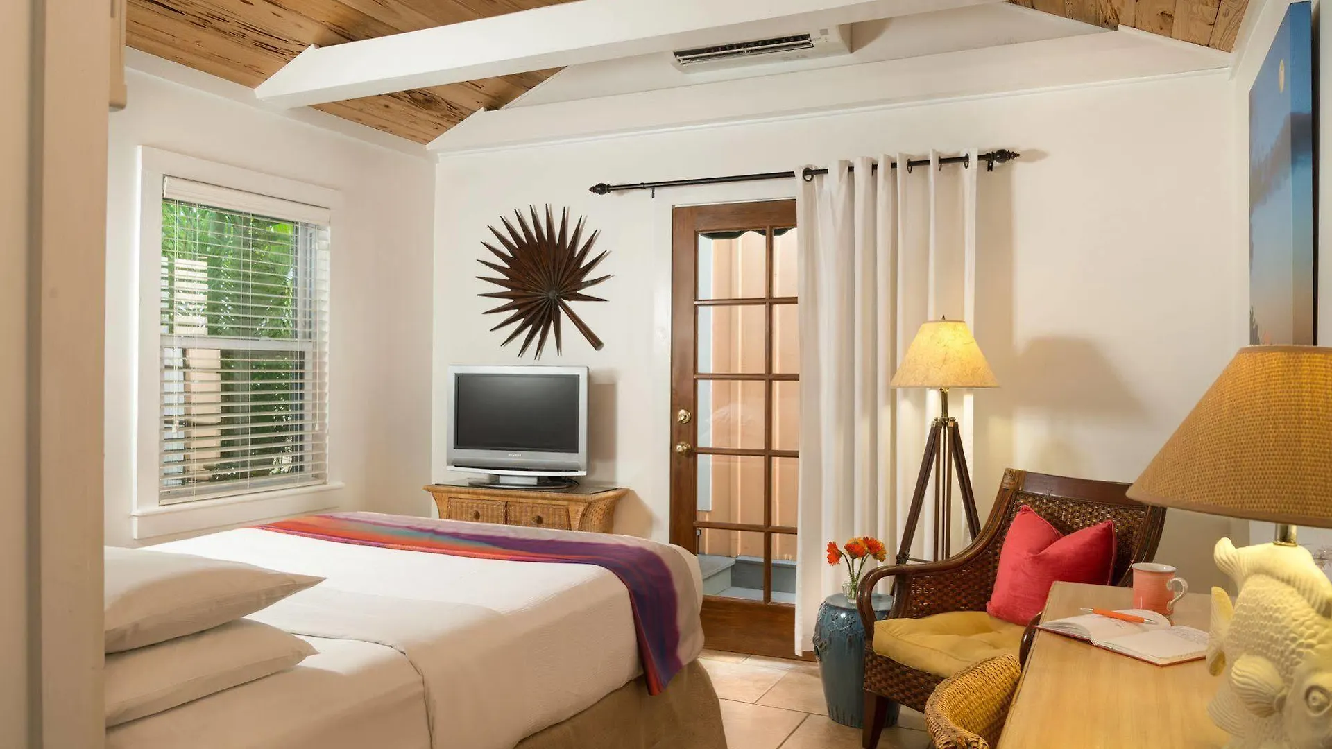 Tropical Inn Key West 3*,